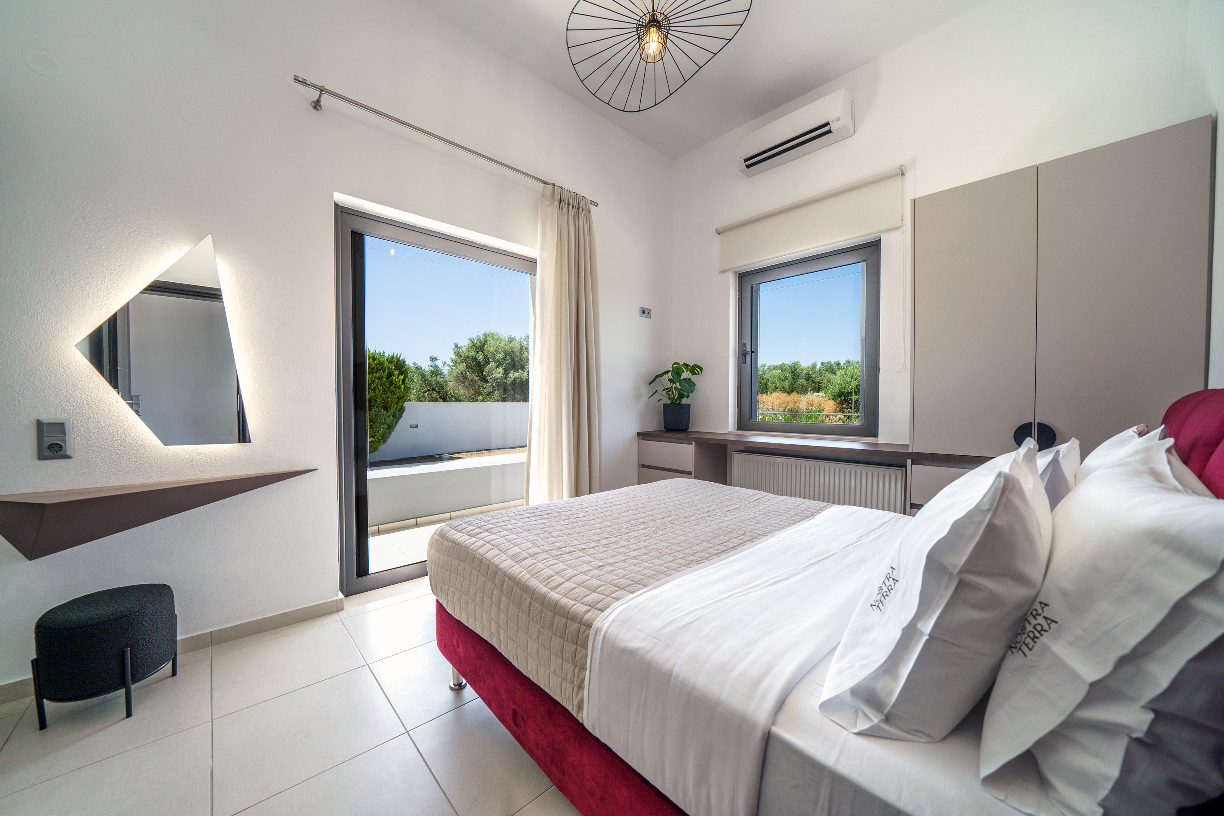 The first bedroom of the Villa features a queen size bed and an en-suite bathroom. The first bedroom of the Villa features a queen size bed and an en-suite bathroom.